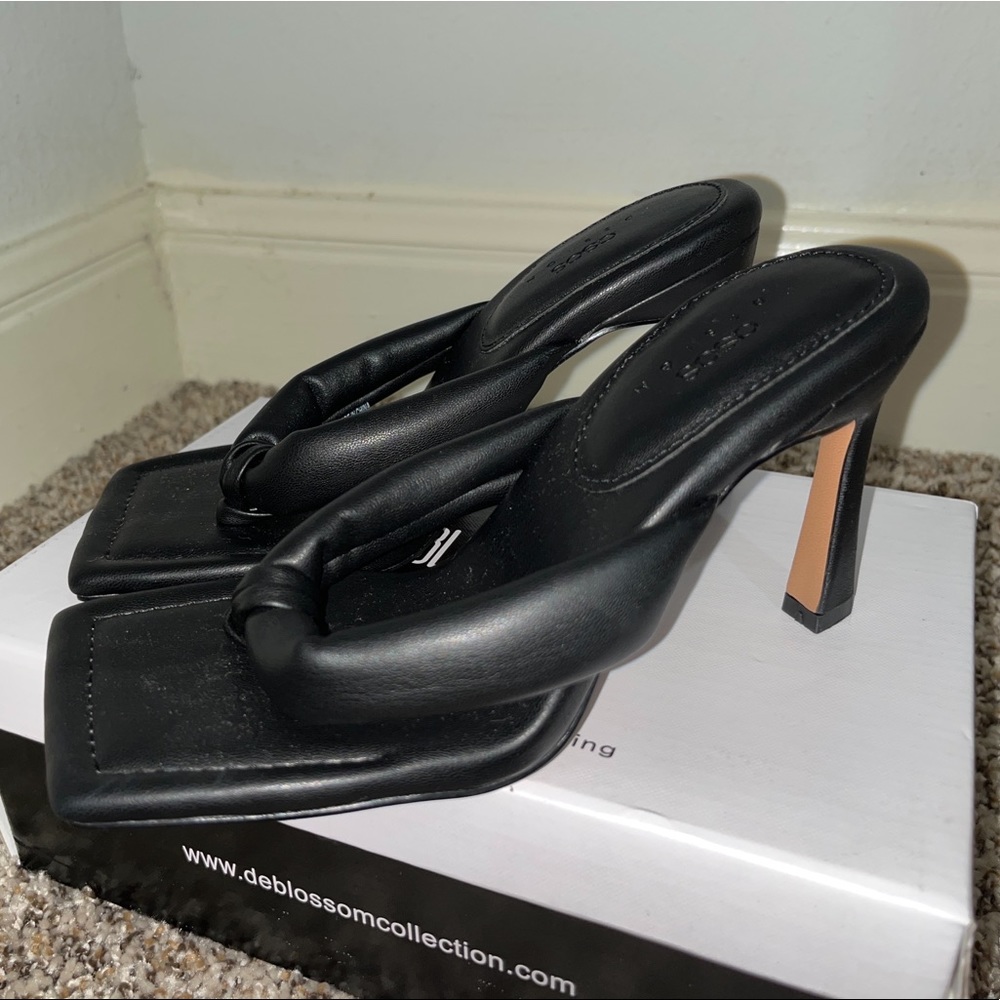 ASOS DESIGN Haven padded toe thong heeled sandals in black